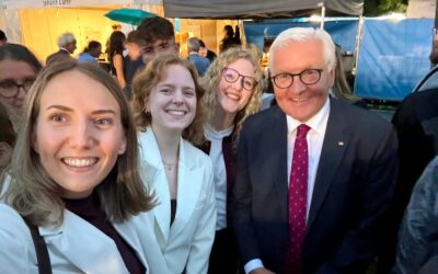 Selfie mit dem Bundespräsidenten: Jana Lempert in Bonn